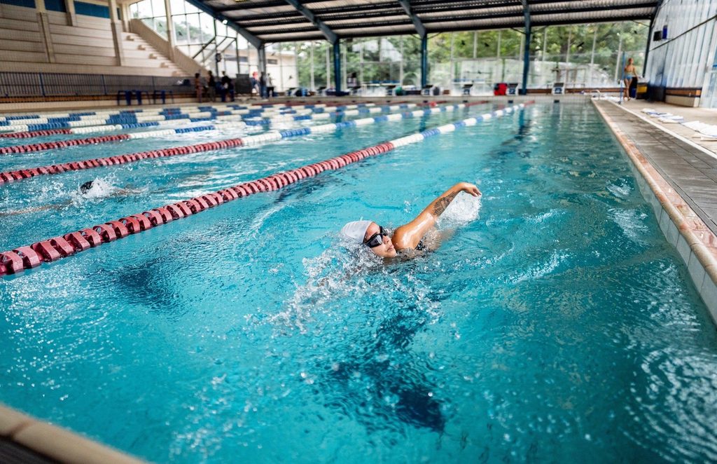 Yüzmenin Faydaları: Sağlıklı, Enerjik ve Mutlu Bir Yaşam İçin Yüzme - Ata Yüzme Spor Kulübü