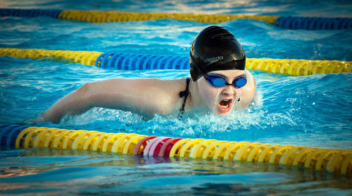 How to Swim with the Butterfly Swimming Style?